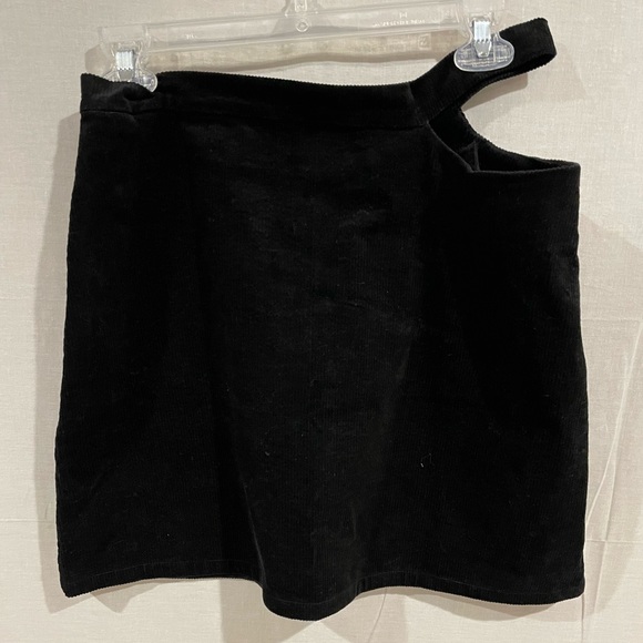 Elodie black mini skirt corduroy size large - Picture 1 of 5